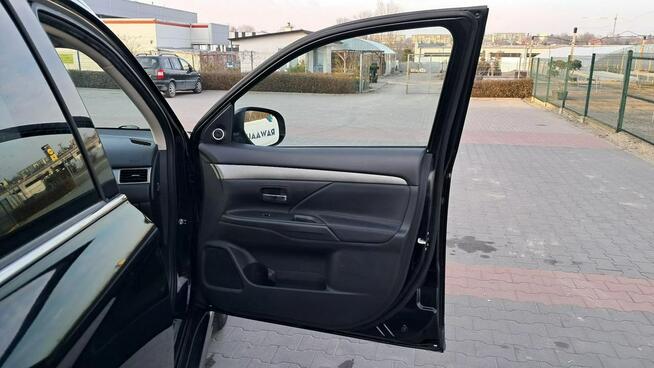 Mitsubishi Outlander 2.0 16V 150 koni Nawigacja Skóra Klimatronik możliwa ZAMIANA