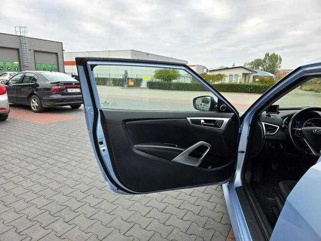 Hyundai Veloster 1.6 GDI 140 koni Nagłośnienie ALPINE Klimatyzacja możliwa ZAMIANA