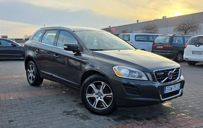 Volvo XC 60 2.0 T5 240 koni Skóra Nawigacja Klimatronik możliwa ZAMIANA