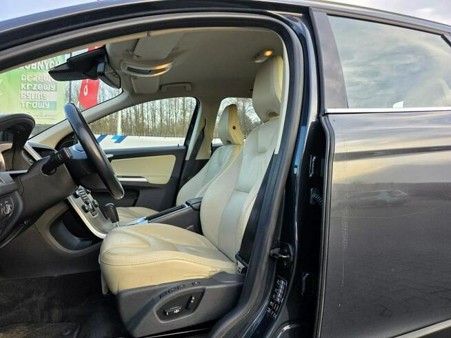 Volvo XC 60 2.0 T5 240 koni Skóra Nawigacja Klimatronik możliwa ZAMIANA