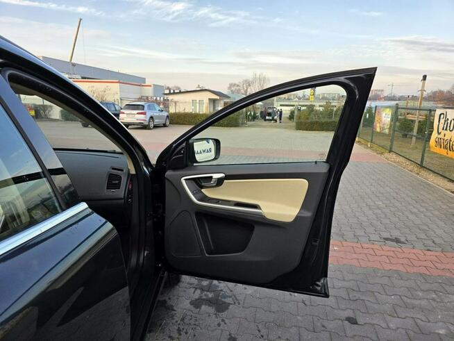 Volvo XC 60 2.0 T5 240 koni Skóra Nawigacja Klimatronik możliwa ZAMIANA
