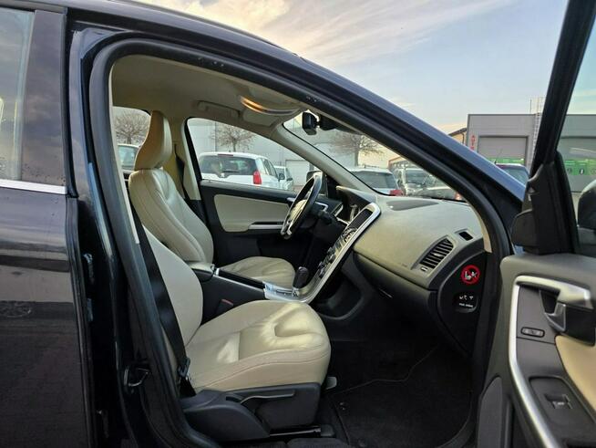 Volvo XC 60 2.0 T5 240 koni Skóra Nawigacja Klimatronik możliwa ZAMIANA