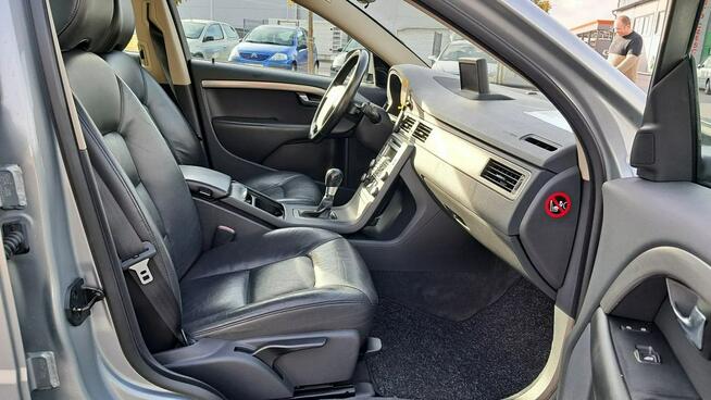 Volvo V70 2.0 16V 145 koni Skóra Nawigacja Klimatronik możliwa ZAMIANA