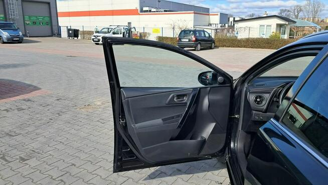 Toyota Auris 1.8 Hybryda Szklany dach Nawigacja Klimatronik możliwa ZAMAINA