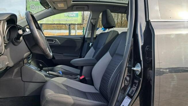 Toyota Auris 1.8 Hybryda Szklany dach Nawigacja Klimatronik możliwa ZAMAINA