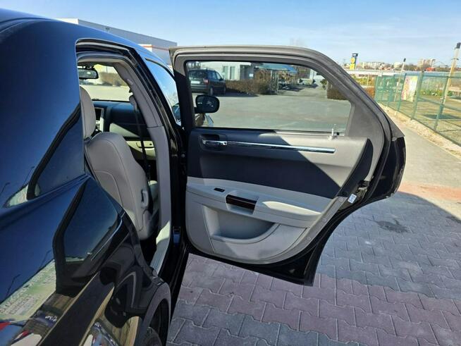 Chrysler 300C 3.0 CRD 218 koni Skóra Nawigacja Klimatronik możliwa ZAMIANA