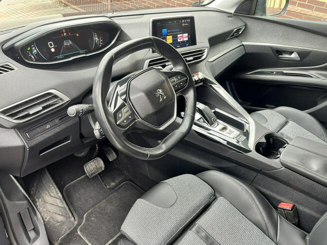 Peugeot 3008 model 2018 1.6 HDi wirtualne zegary