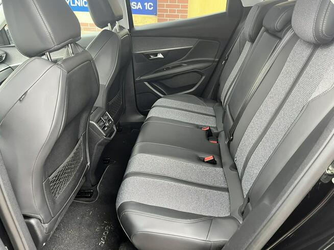 Peugeot 3008 model 2018 1.6 HDi wirtualne zegary