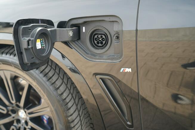BMW X5 M SPORT head UP nawi EL.KLAPA grzane fotele PANORAMA skora laser max