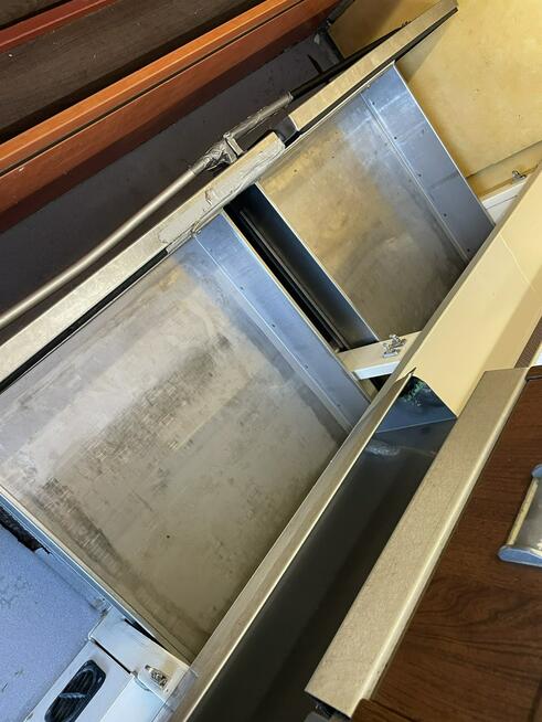 Mercedes Sprinter Autosklep wędlin Gastronomiczny Food Truck Foodtruck Sklep Borco 2012