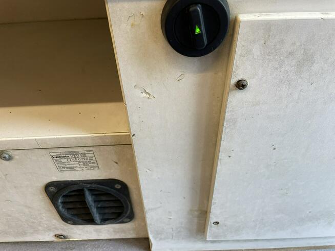 Mercedes Sprinter Autosklep wędlin Gastronomiczny Food Truck Foodtruck Sklep Borco 2012