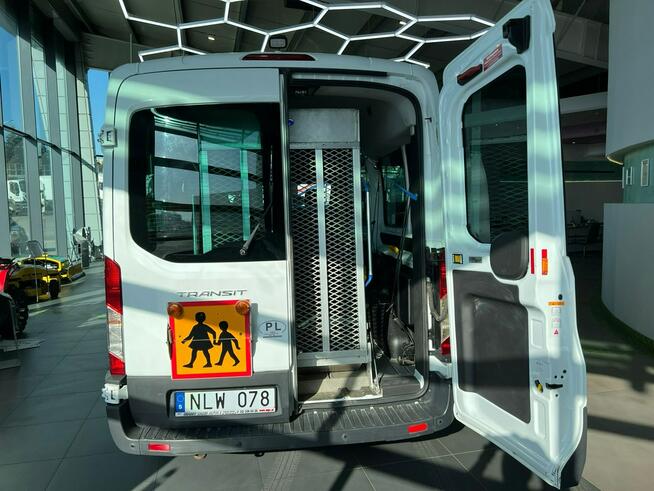 Ford Transit 2.2 TDCi / 9 Lub 7 Miejsc / RAMPA / Inwalidzi