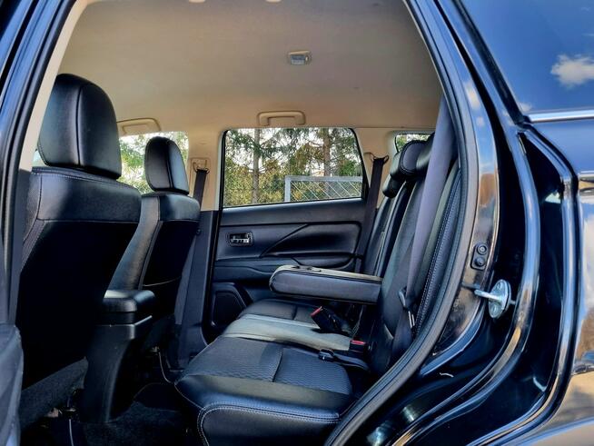 Mitsubishi Outlander 4x4 Serwis Navi Parktronic Kamera Tempomat Bluetooth Gwarancja!