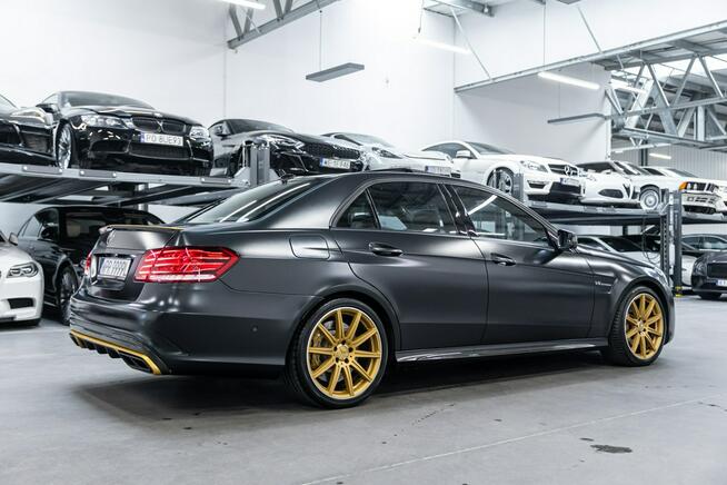 Mercedes E 63 AMG Performance Studio Special. Jeden na świecie.