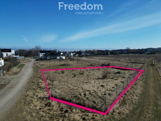 2 km do plaży | płaska | wszystkie media w drodze