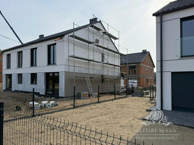 Dom o pow. 109,85m2 + garaż16,24m2, pompa ciepła/ Miłoszyce, Jelcz Laskowic