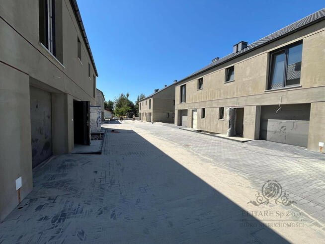 Dom o pow. 109,85m2 + garaż16,24m2, pompa ciepła/ Miłoszyce, Jelcz Laskowic