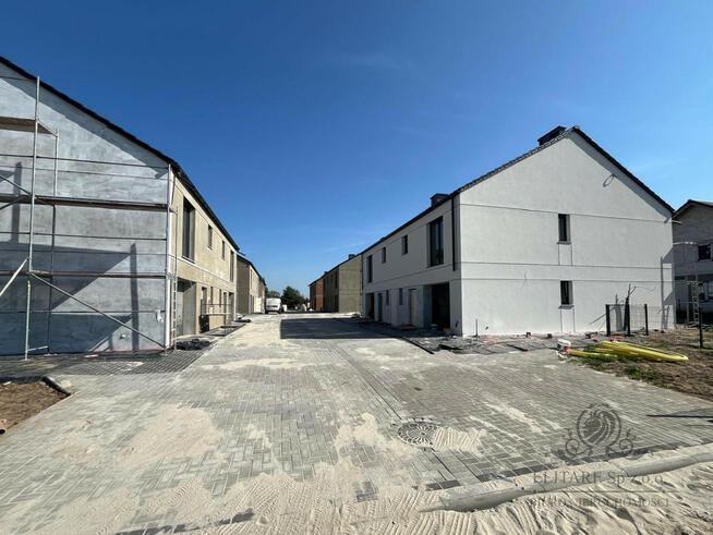 Dom o pow. 109,85m2 + garaż16,24m2, pompa ciepła/ Miłoszyce, Jelcz Laskowic