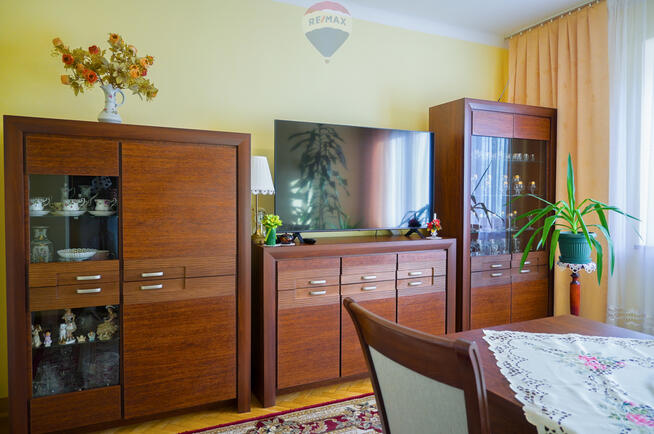 Połowa bliźniaka z ogrodem w centrum Piastowa