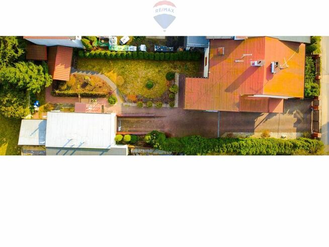 Połowa bliźniaka z ogrodem w centrum Piastowa