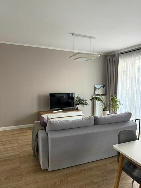 Nowoczesne i przytulne 2 pokoje – Nowy Budynek | Wynajem od