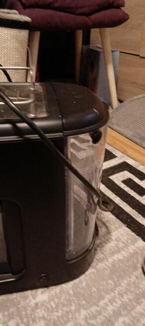 Sprzedam tanio używany express kolbowy do kawy marki Raven.