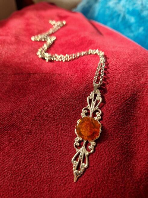 BURSZTYN BAŁTYCKI PIERŚCIONKI BRANSOLETY MEDALIONY KOLCZYKI