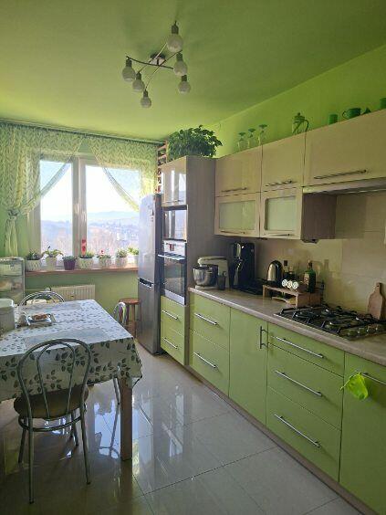 Sprzedam mieszkanie w rozliczeniu może być działka w górach.