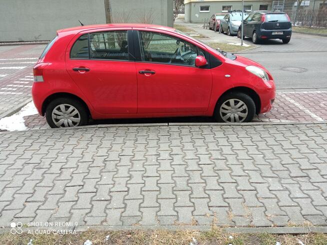 Toyota Yaris II Polski Salon Bezawaryjna ,mały przebieg