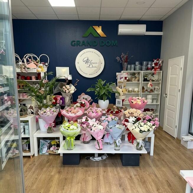 Oferuję na sprzedaż kwiaciarnię wraz z cesją umowy najmu lok