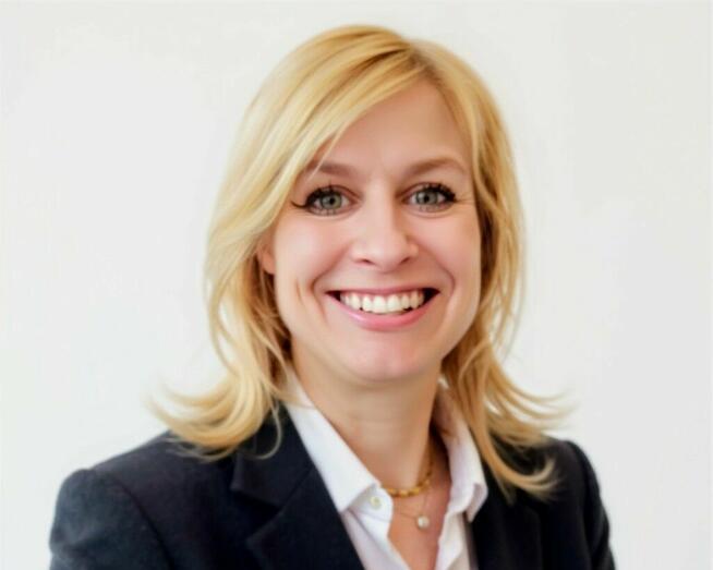Szukam pracy biurowej, marketing admin, eksport od września