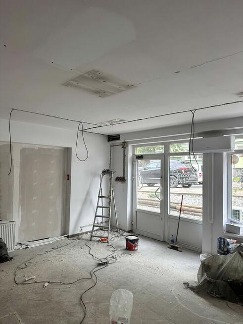 Malowanie wnętrz ,szpachlowanie, tapety,montaż sztukaterii.