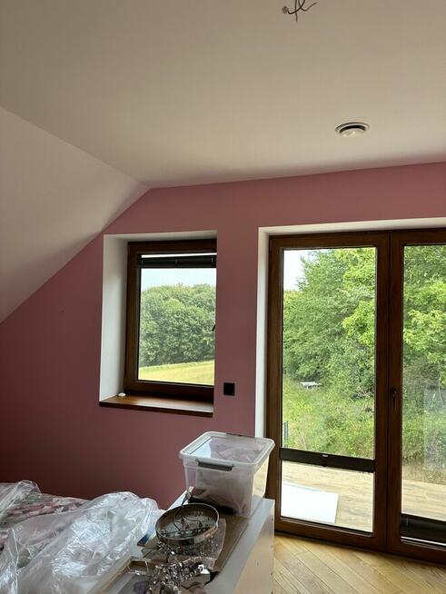 Malowanie wnętrz ,szpachlowanie, tapety,montaż sztukaterii.