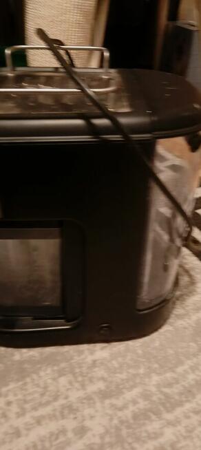 Sprzedam tanio używany express kolbowy do kawy marki Raven.