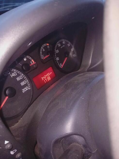 Uszkodzony fiat doblo