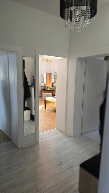 Dom dwumieszkaniowy z dwoma lokalami