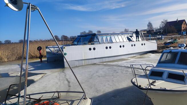 Oddam jacht za darmo