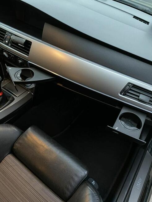 BMW Seria 5 BMW E60 523i 177KM