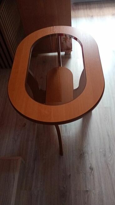 Stolik pokojowy owalny.