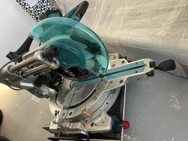 Makita LS1219L ukośnica z posuwem 305mm 1800W DXT laser