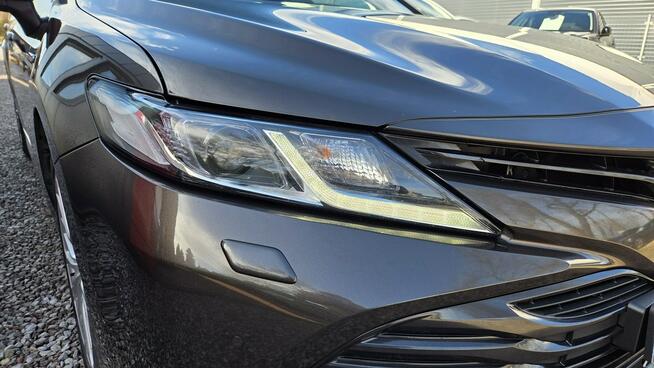 Toyota Camry 2.5 Hybrid FV 23% Salon PL Prestige Hand Free Navi Super Stan