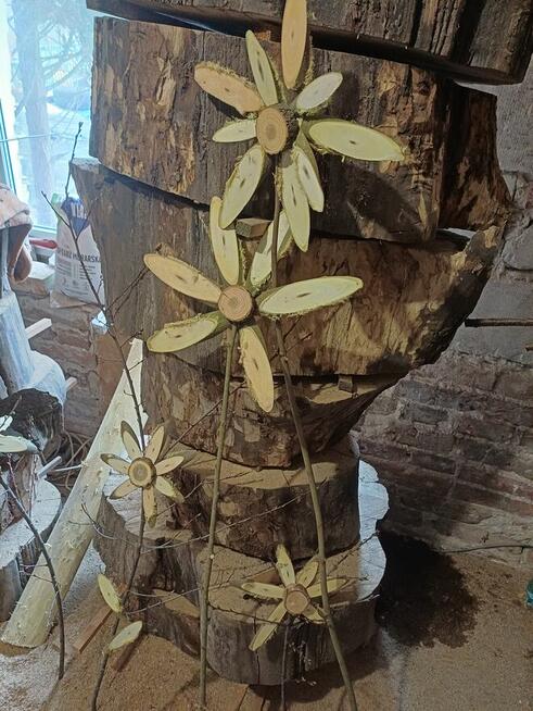 zajaczek wielkanocny z drzewa recznie robiony