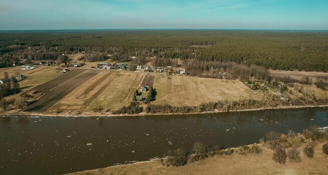 Działka z linią brzegową nad Bugiem w Bojanach, gmina Brok