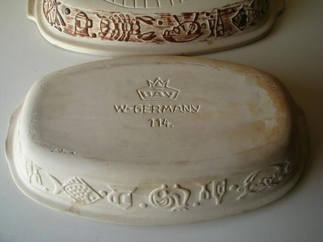 Brytfanka - garnek rzymski do pieczenia nie szkliwiony owaln