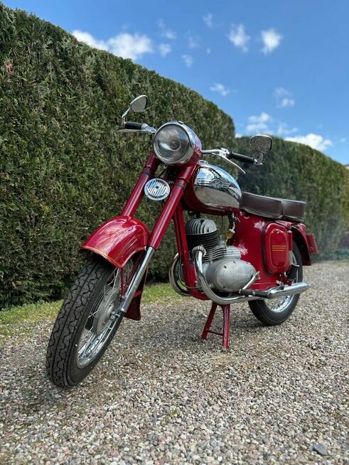 Najpiękniejsza Jawa z 1960r po pełnej renowacji