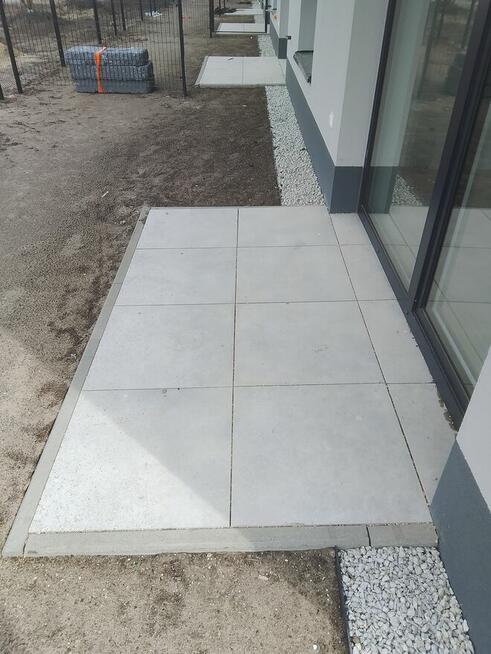 Układanie kostki brukowej