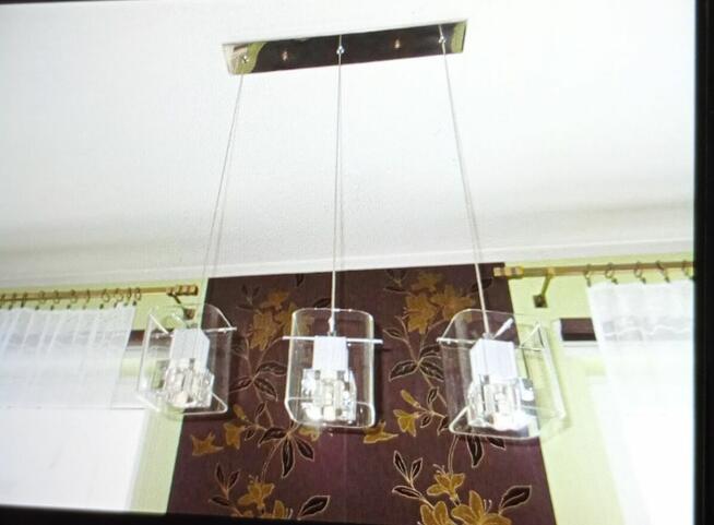 Lampa wisząca sufitowa.