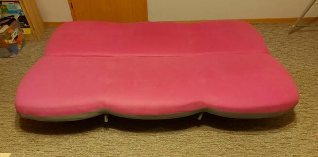 Wersalka młodzieżowa z dwiema poduszkami