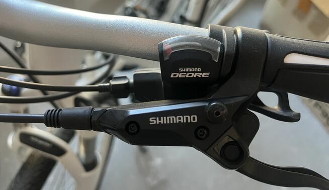 Rower BMW Cruise Bike NBG III biały 28 Shimano Deore