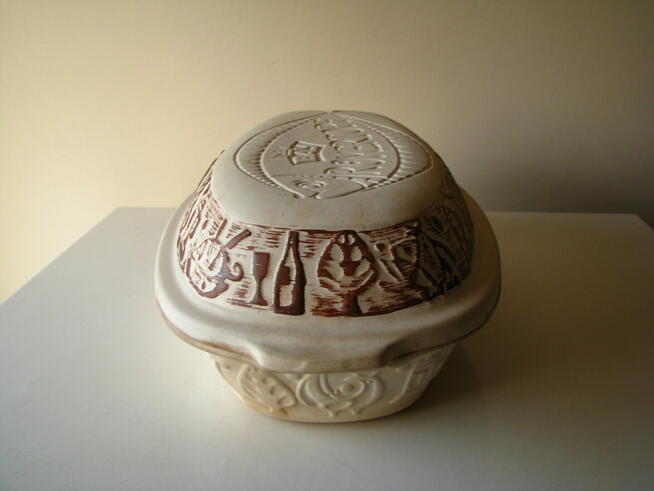 Brytfanka - garnek rzymski do pieczenia nie szkliwiony owaln